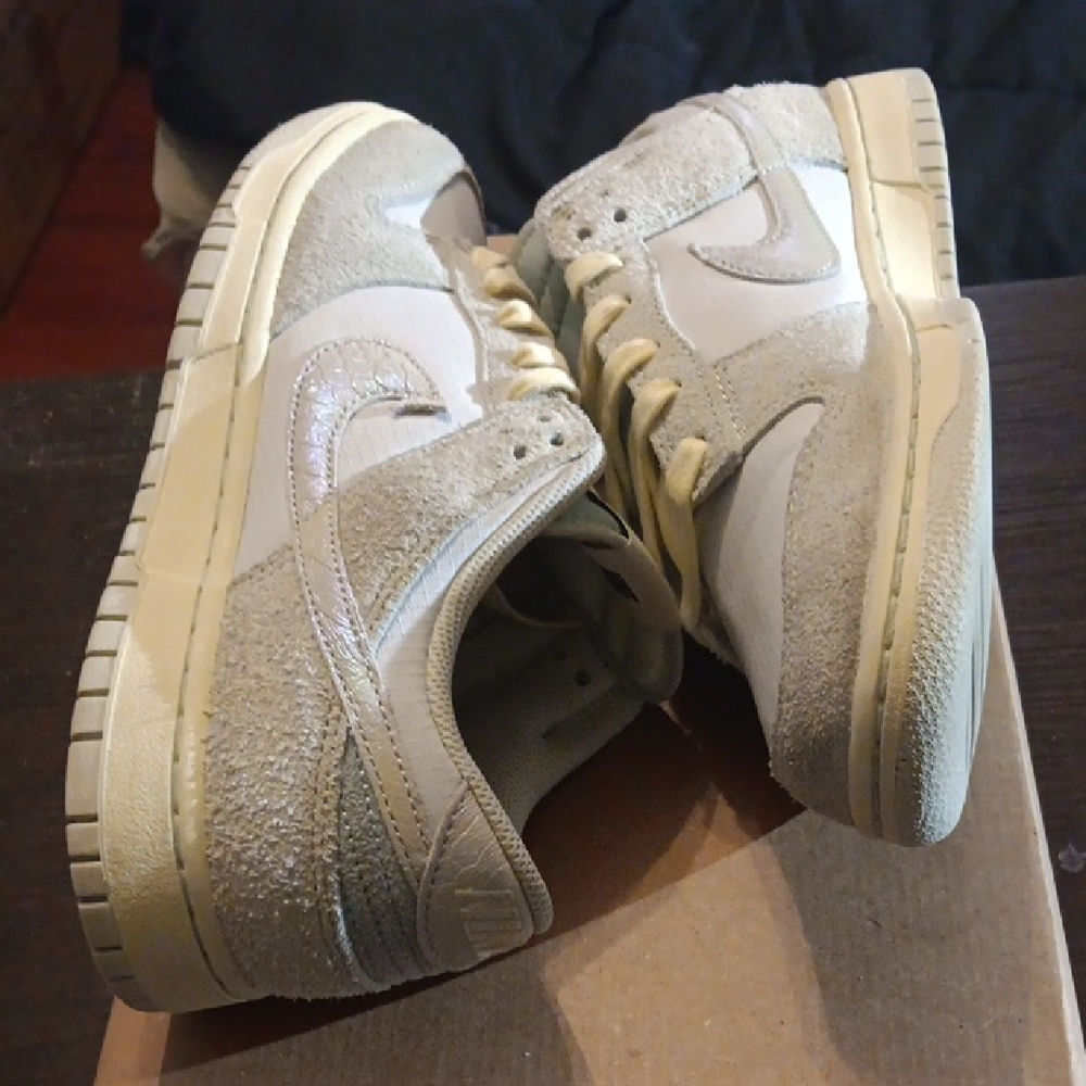 Nike Dunk Low SE "Gone Fishing Chinook Salmon" Mens 9.5 Womens 11 EUC - Picture 7 of 9